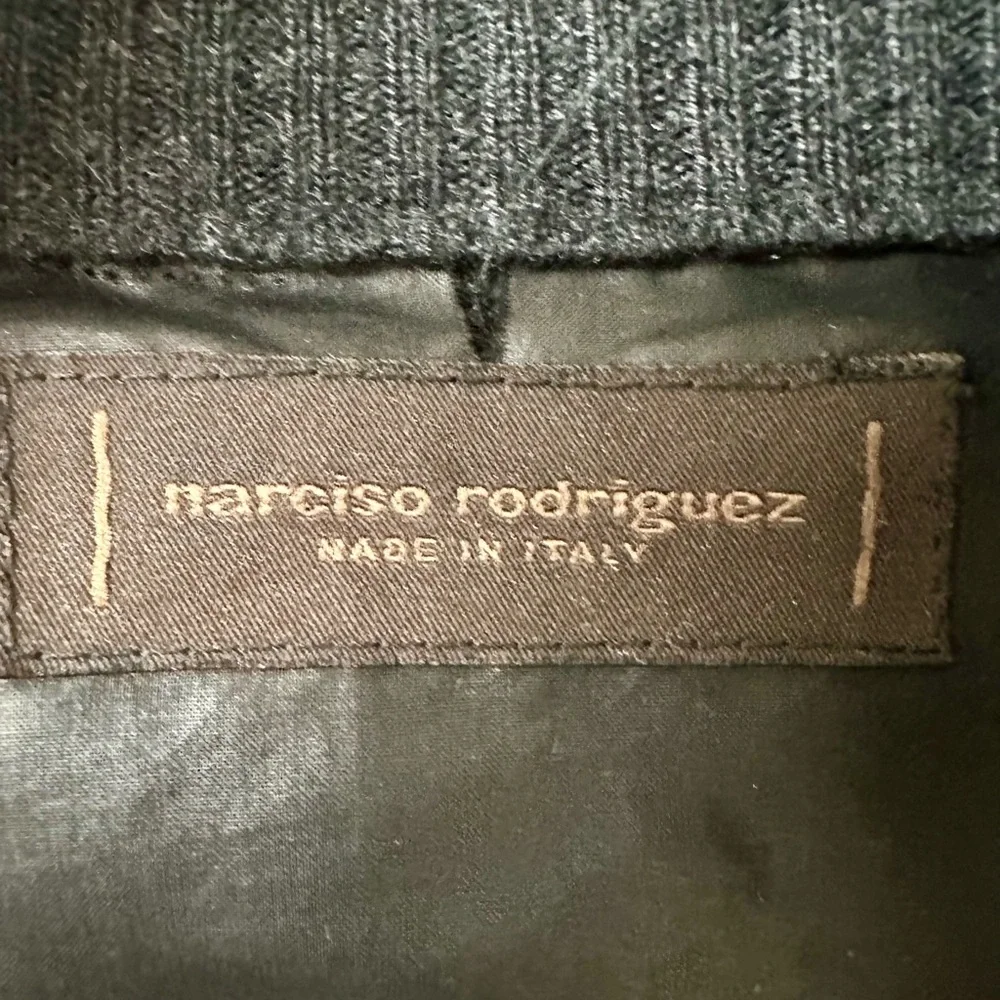 Narciso Rodriguez Charcoal Gray Zip Front Wool Cardigan - Picture 3 of 7
